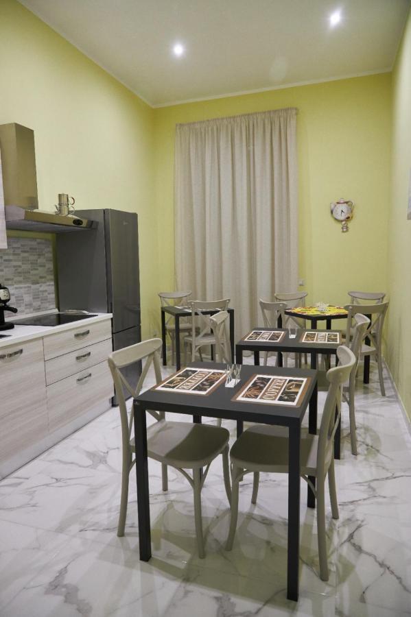 B&B Dint 'O Core E Napule Naples Extérieur photo