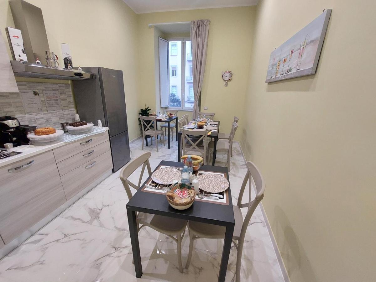 B&B Dint 'O Core E Napule Naples Extérieur photo